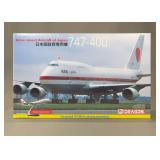 Pre-painted 747-400 in Cutaway Presentation 1/144 747-400 - Sealed Dragon Wing