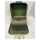 Vintage Remington Cased Typewriter