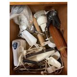 Mixed Lot Of Kitchen Items Inc Measuring Cups