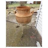 Tera Cotta Outdoor Pot W Stand