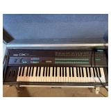 $$Yamaha Synthesizer W Case$$