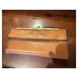 Old Clasp Leather Billfold