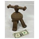Antique Hub Puller
