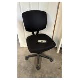 Rolling Office Chair - Very Good Condition