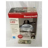 NEW Honeywell LED Dusk To Dawn Utility Light