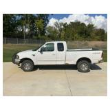 Ford F-150 XLT Triton V8