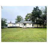 Fayette Home Near Central Methodist University – 1.1± Acres on Corner Lot – 1 Bed, 1.5 Bath with Walkout Basement