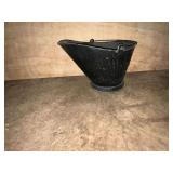 Coal scuttle