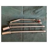 Snap-on flex head ratchet, 11" extension, 2 swivel spark plug sockets