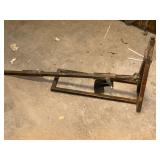 Tire bead breaker
