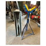 Folding aluminum saw horse
