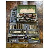 Allied 1/4"-3/8" drive socket set, ratchet