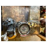 Black & Decker router, Model 315.97421, router guide and tile saw