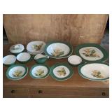 Taylor Smith Taylor dish set "Conversation"