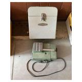 Realist 400 projector