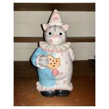 Kitty Cucumber cookie jar, chip on very tip of the hat