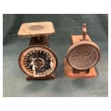 2 vintage countertop scales