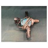 Makita 1/2" reversable drill, Model 6013BR