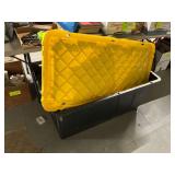 Large tote with yellow lid