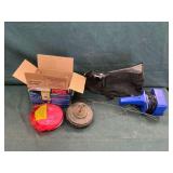 Large magnet, 5 1/2" W