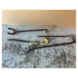 4 Pry bars up to 30"