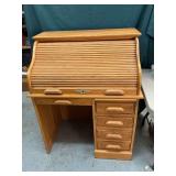 Roll top single pedestal desk