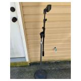 Microphone stand