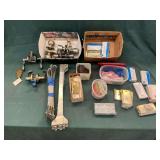 Keyed and passage lock sets