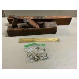 Stanley No. 00 wooden level