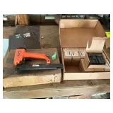 Spotnails crown pneumatic stapler