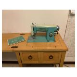 Vintage White sewing machine, working condition