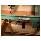 Vintage White sewing machine, working condition