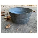 No. 3 galvanized tub