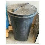 Plastic roller trash can with sunflower seed