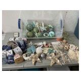 Seashell ornaments, bead garland, wired ribbon in tote