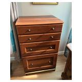 4-drawer dresser