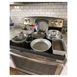 Baking pans, pie plates, angel food cake pan