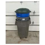 2 plastic trash cans, rolling plastic trash can, 1 lid