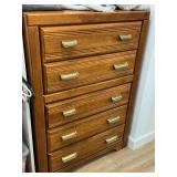 Broyhill 5-drawer dresser