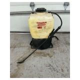 Chapin 4-gallon backpack sprayer