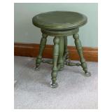 Wooden stool, swivel top