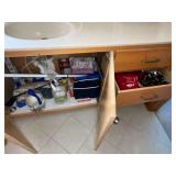 Contents of master bathroom