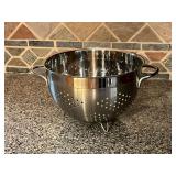 Stainless steel strainer
