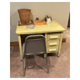 Single pedestal wooden 2-drawer desk with chair