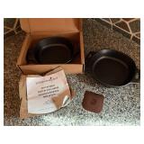 Pampered Chef 5.5' cast iron skillet set