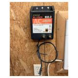 Zarba Blitzer 120 volt fence charger