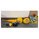 Sports balls/equipment