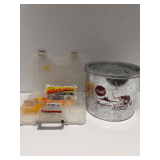 Smal tacklebox and mino bucket