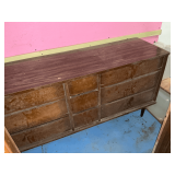 9-drawer dresser