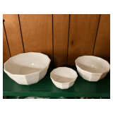 Pfaltzgraff Heritage White stoneware pieces